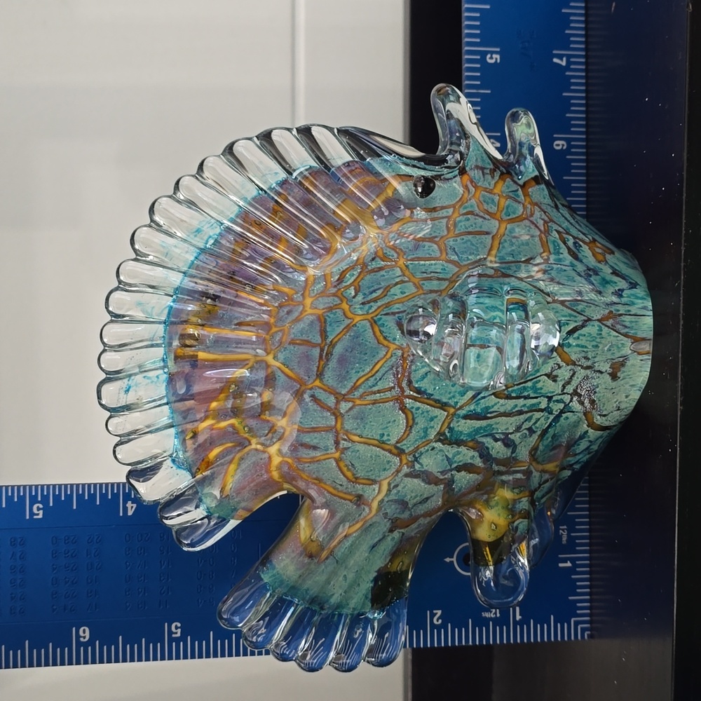 Artistic Glass Fish Figurine - Multicolor Paperweight - Picture 7 of 7